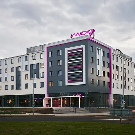 Moxy Edinburgh Airport-2
