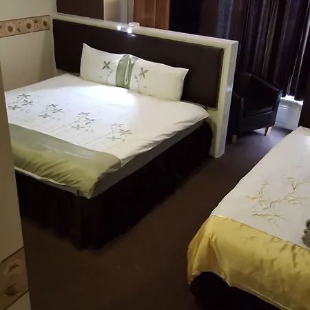 Portsmouth Budget Hotels - All Rooms Are En-Suite-2