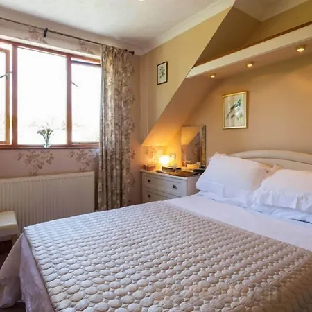 Langdon Farm Guest House-3