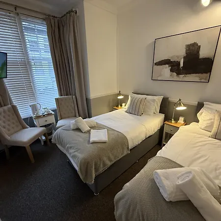 Central Hotel-2
