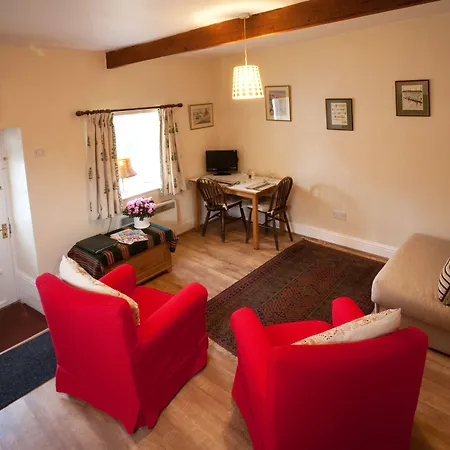 The Cottage At Weston Lawn-3