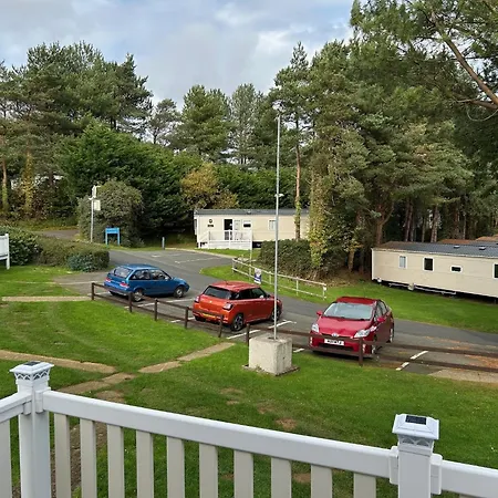 Isle Of Wight Caravan-3