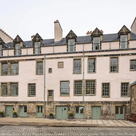 Abbey Strand Apartments, At Holyrood-2
