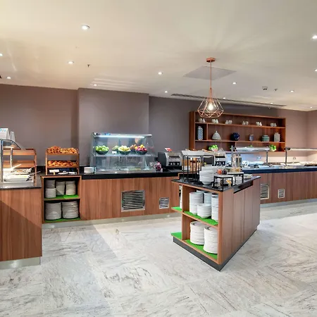 Hilton Garden Inn London Heathrow Terminal 2 And 3-2