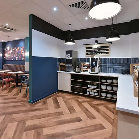 Travelodge Manchester Upper Brooks Street-2