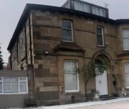 Broadstone House-2