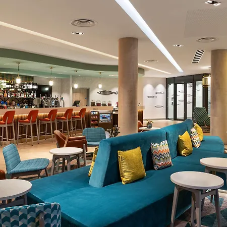 Hampton By Hilton Torquay-3