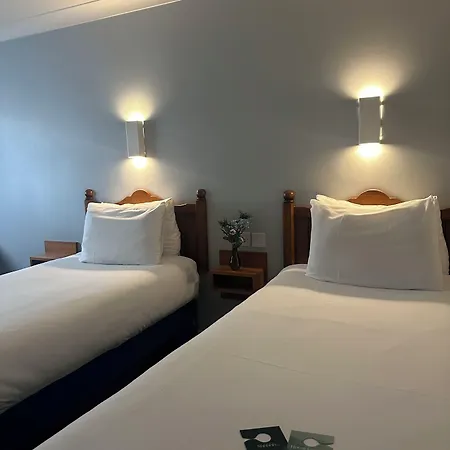 Go2 Glasgow Cumbernauld Hotel - Free Parking And Pet Friendly-3