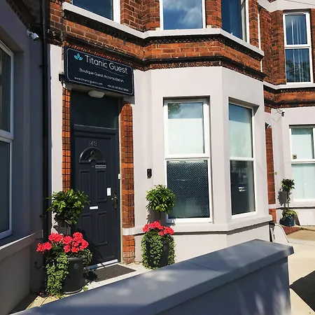 Titanic Guest Boutique Accommodation-3