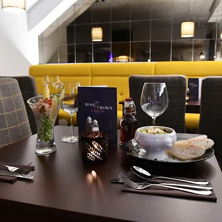 Rose And Crown Hotel-2