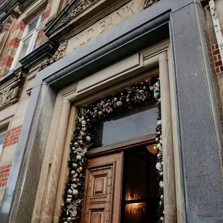 The Parr'S Bank Hotel-3