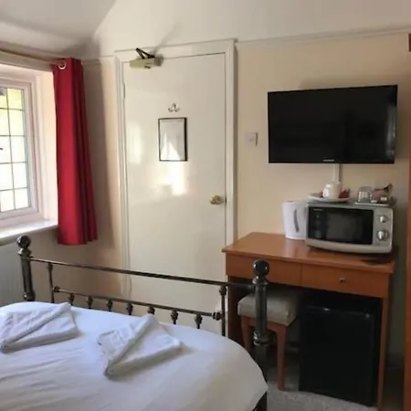 The Admirals Inn Guest House-3