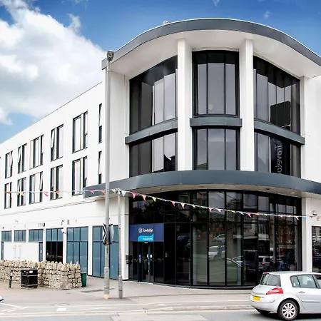 Travelodge Newquay Seafront-2