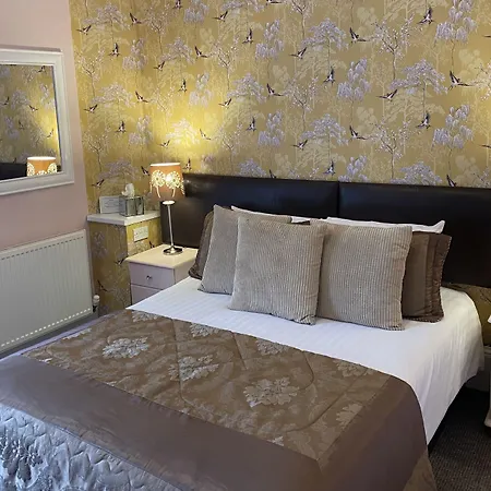 Cornerways Guest House-3