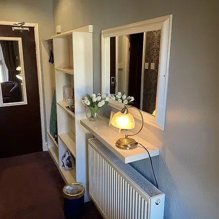 Cornerways Guest House-2