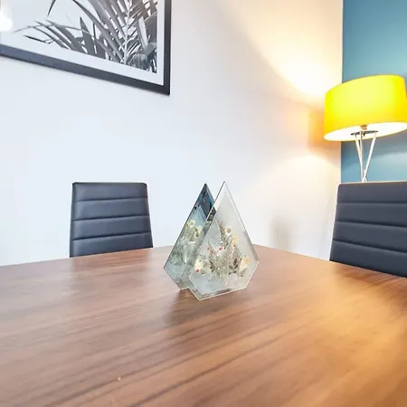 Host Stay 58 Dilston Road-3