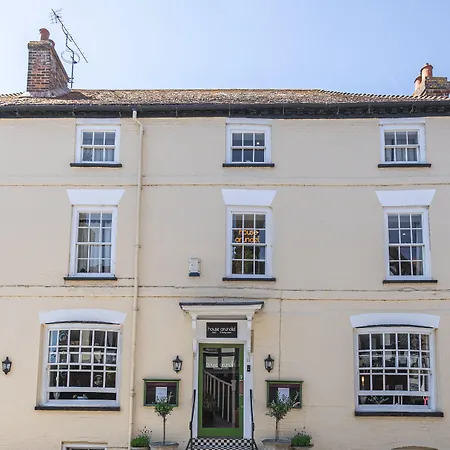 House Arundel-3