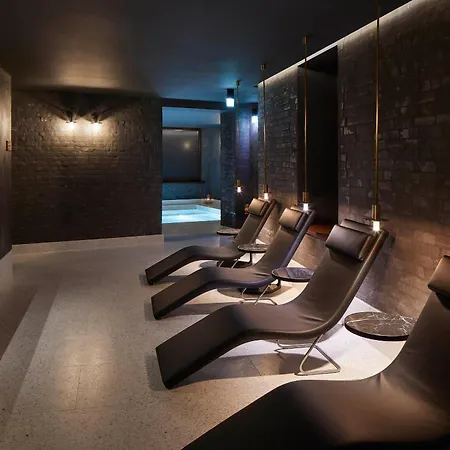 Taj 51 Buckingham Gate Suites And Residences-2