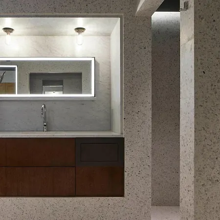 Taj 51 Buckingham Gate Suites And Residences-3