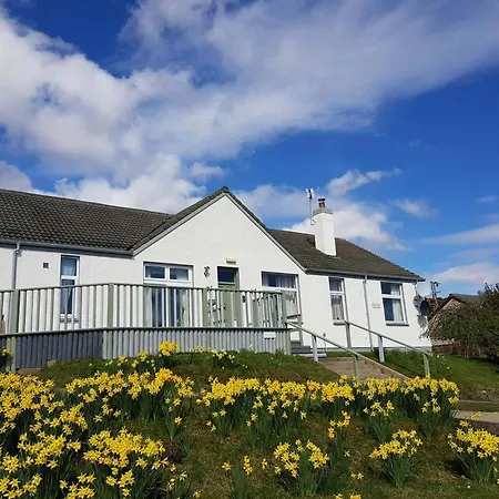 Strathview Lodge B&B-2