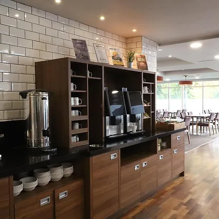 Park Inn By Radisson Birmingham Walsall-3