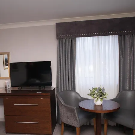 Golden Lion Hotel-2