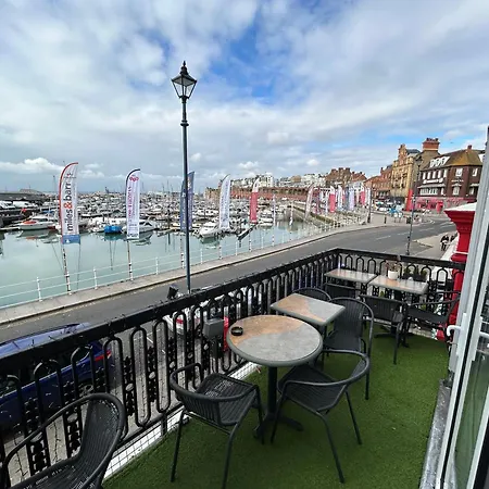 The Royal Oak Hotel-2