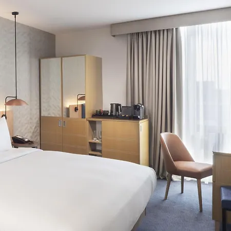 Hilton Garden Inn Bristol City Centre-3