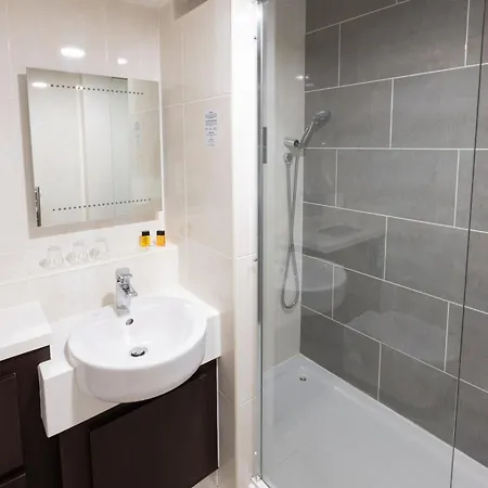 Park Hall Hotel And Spa Wolverhampton-2