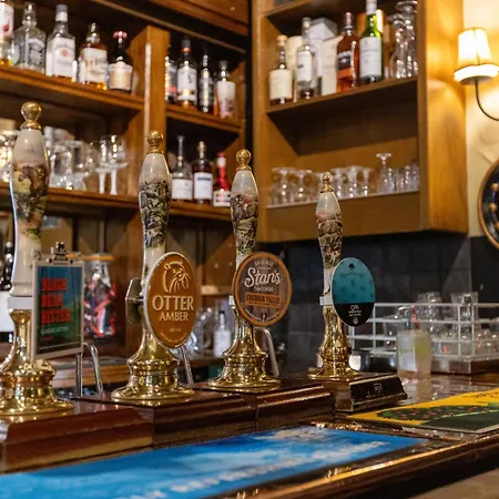 Luttrell Arms-3