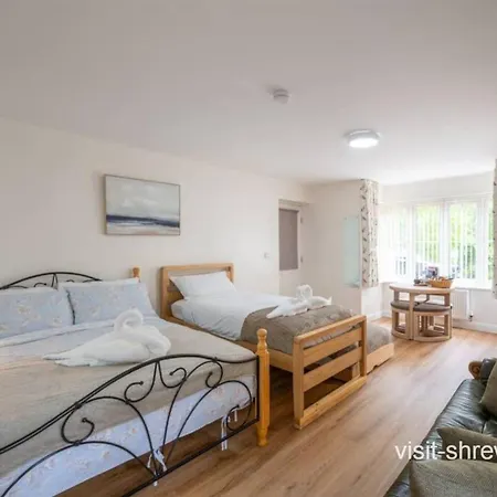 Personal En-suite-2