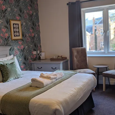 Hitchin Priory Hotel-2