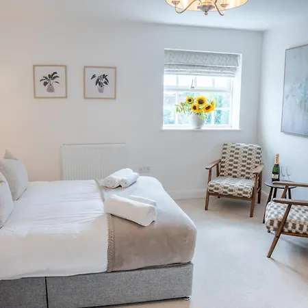 Lonsdale House Boutique Apartments-3