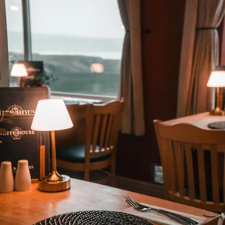 The White House Inn - Whitby-2