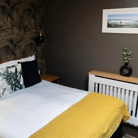 The White House Inn - Whitby-3