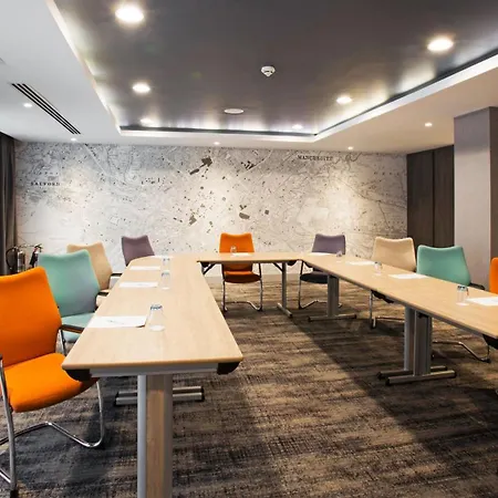 Holiday Inn Manchester - City Centre By Ihg-2