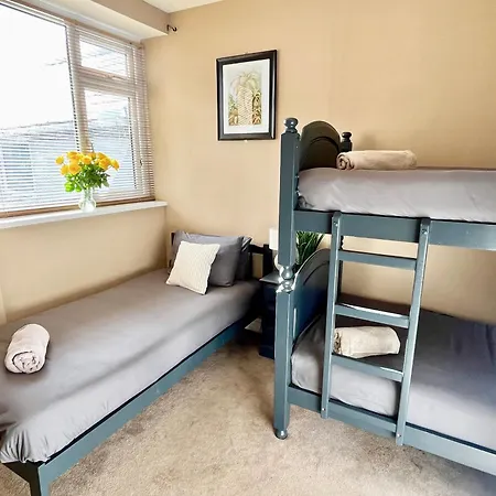 Smarties Guest House-2