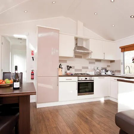 Herons Brook Retreat Lodges-2