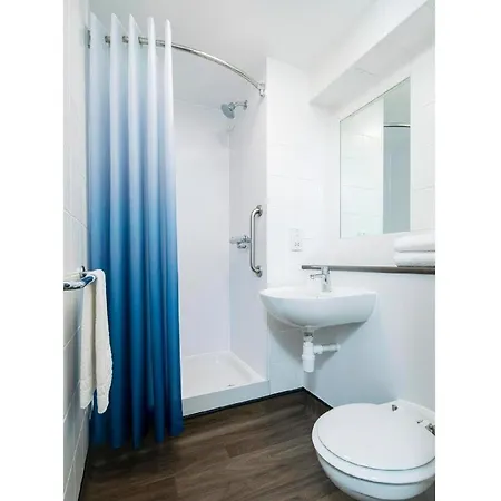 Travelodge St Austell-2