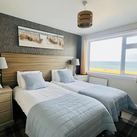 Cullen Bay Hotel-2