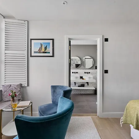 Leader Suite - Sea View - Free Wi-Fi-3