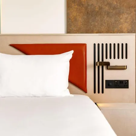 Spark By Hilton London Romford-3