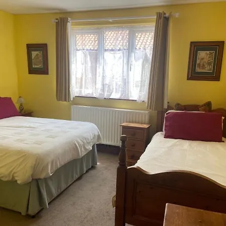 Willow Tree Cottages-3