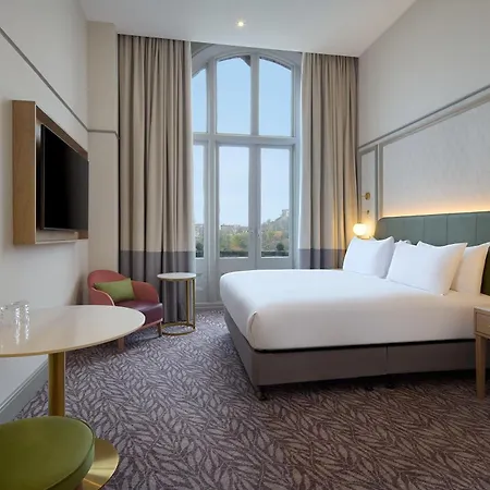 Hilton Edinburgh Carlton-2
