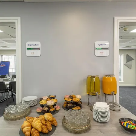 Holiday Inn Express London Croydon By Ihg-3