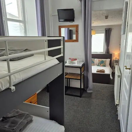 Barclay Guest House-3