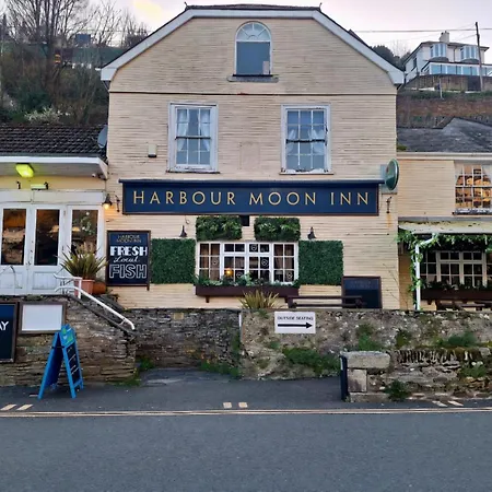 Harbour Moon Inn-3