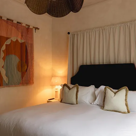 No 15 By Guesthouse, Bath-2