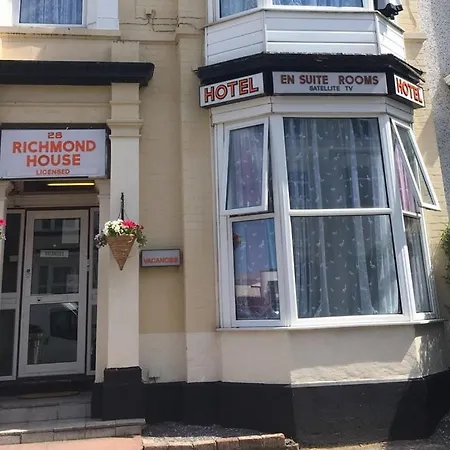 Richmond House Hotel-3