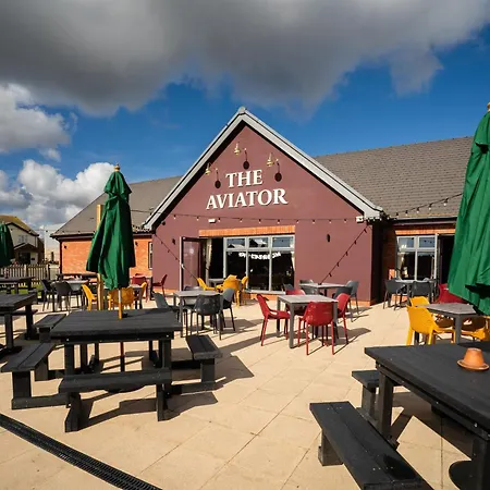 The Aviator, Formerly Smugglers Cove, Clacton On Sea By Marston'S Inns-3